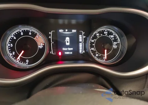 2018 Jeep Cherokee Latitude Plus 4X4 z USA, uszkodzony, nr VIN 1C4PJMLX9JD549332